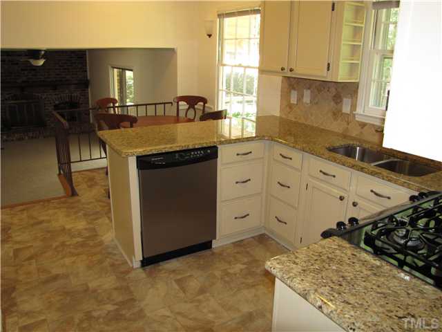 716 Merwin Road Raleigh, NC 27606 - Photo 9 of 24