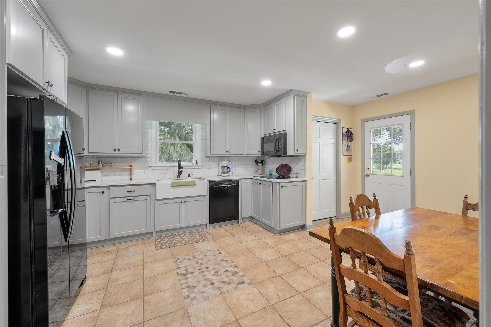 4715 Highway 165 Meggett, SC 29449 - Photo 8 of 46 11-4715 Hwy 165_i_Lowcountry_Exposure-17