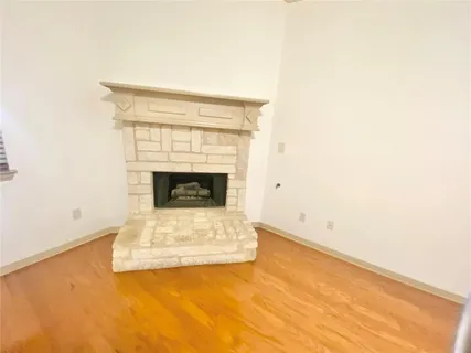 a view of livingroom with fireplace