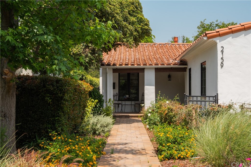 2159 Lorain Road San Marino, CA 91108 - Photo 4 of 42 a front view of house with yard and green space