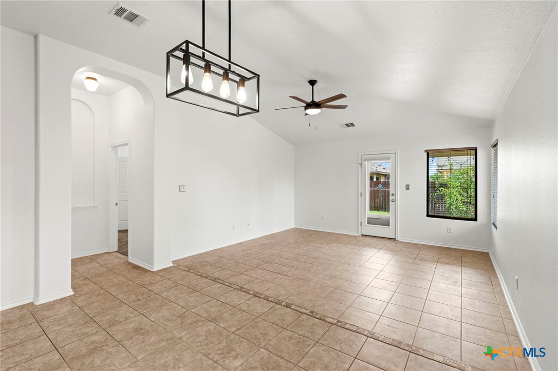 18801 Mangan Way Pflugerville, TX 78660 - Photo 19 of 40