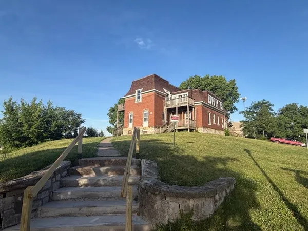 $489,000 | 620-26 North Perry Street, Davenport, IA 52803