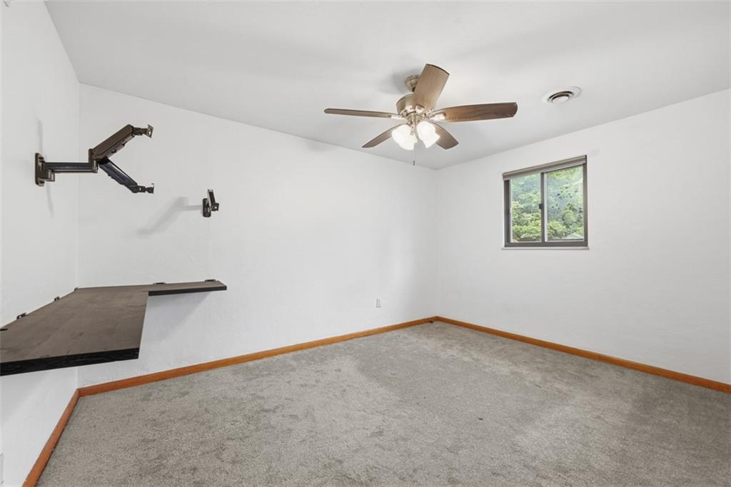 4930 Gardenville Road Pittsburgh, PA 15236 - Photo 25 of 47