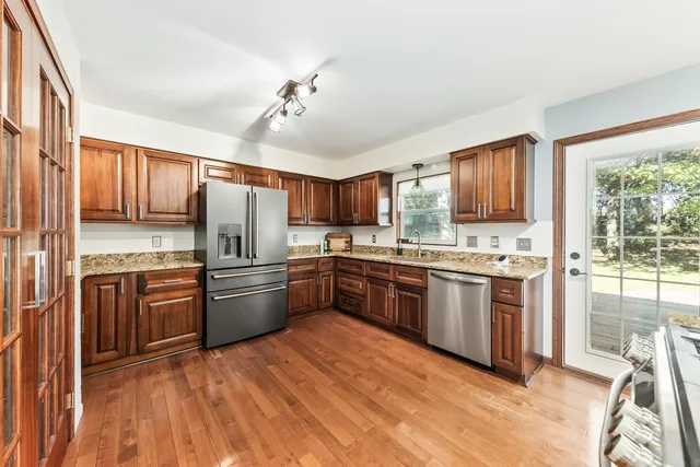 $549,900 | 715 Lochtyn Ridge, Wales, WI 53183