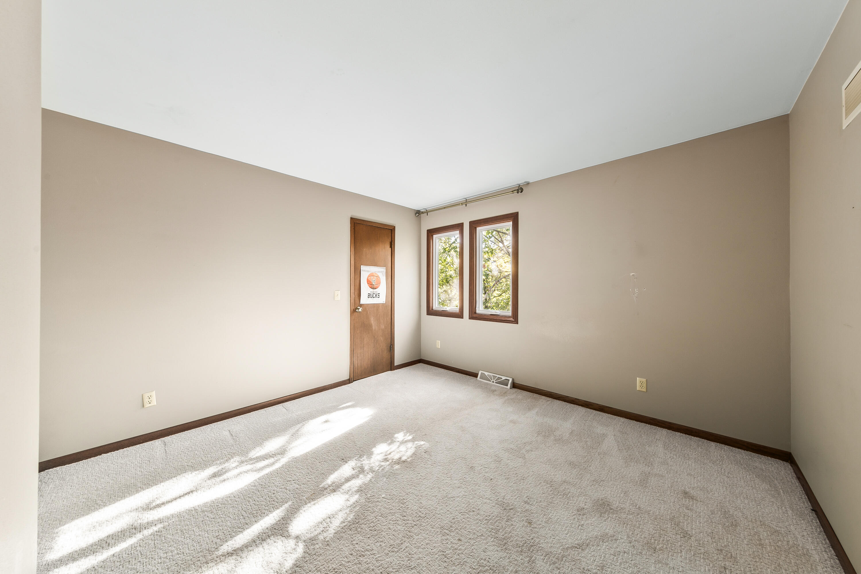 715 Lochtyn Ridge Wales, WI 53183 - Photo 29 of 59 715 Lochtyn Ridge28