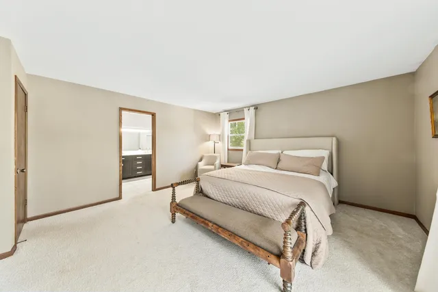 $549,900 | 715 Lochtyn Ridge, Wales, WI 53183