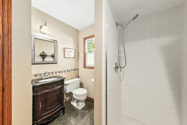 $549,900 | 715 Lochtyn Ridge, Wales, WI 53183