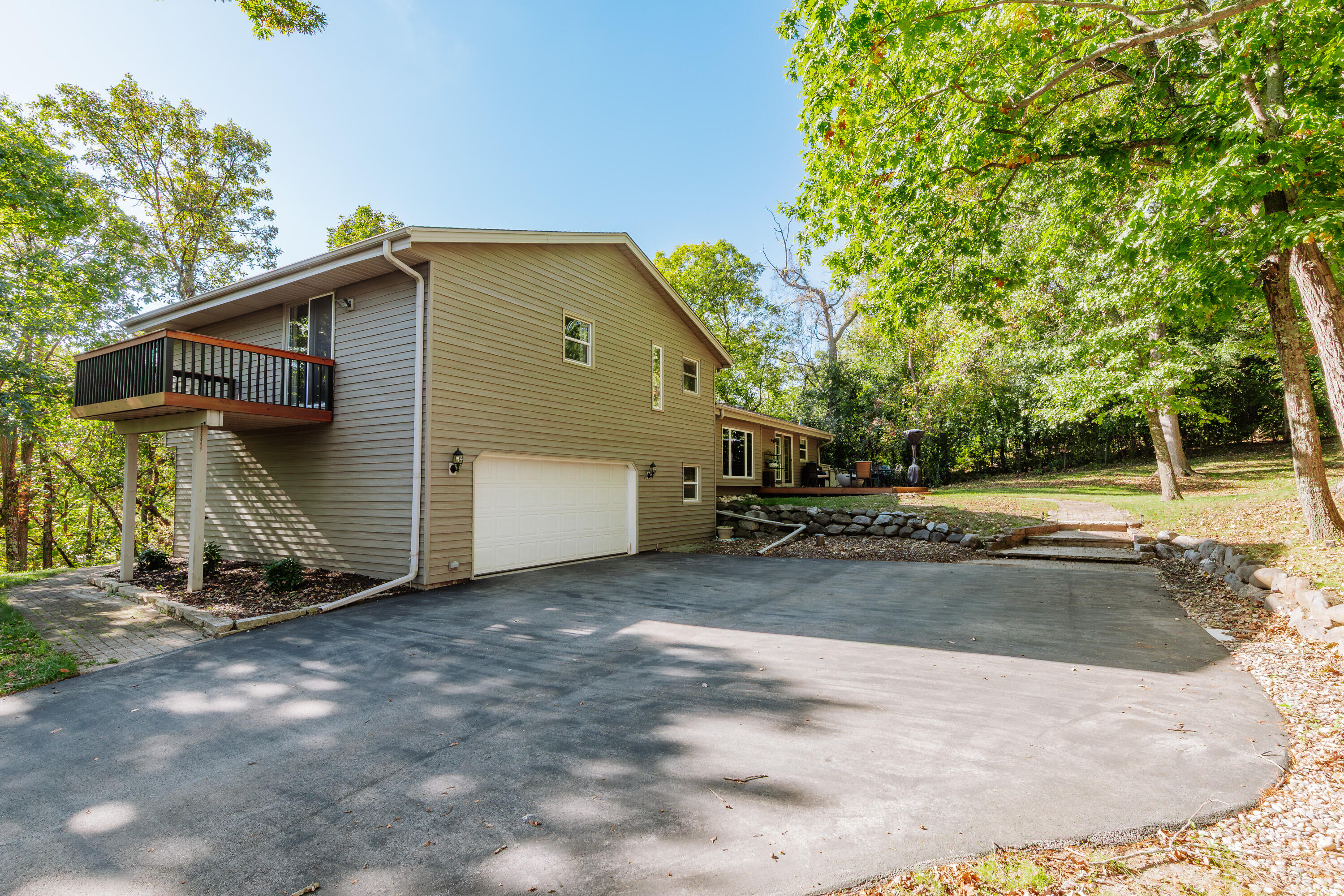 715 Lochtyn Ridge Wales, WI 53183 - Photo 55 of 59 715 Lochtyn Ridge2