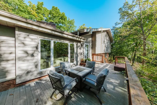 $549,900 | 715 Lochtyn Ridge, Wales, WI 53183