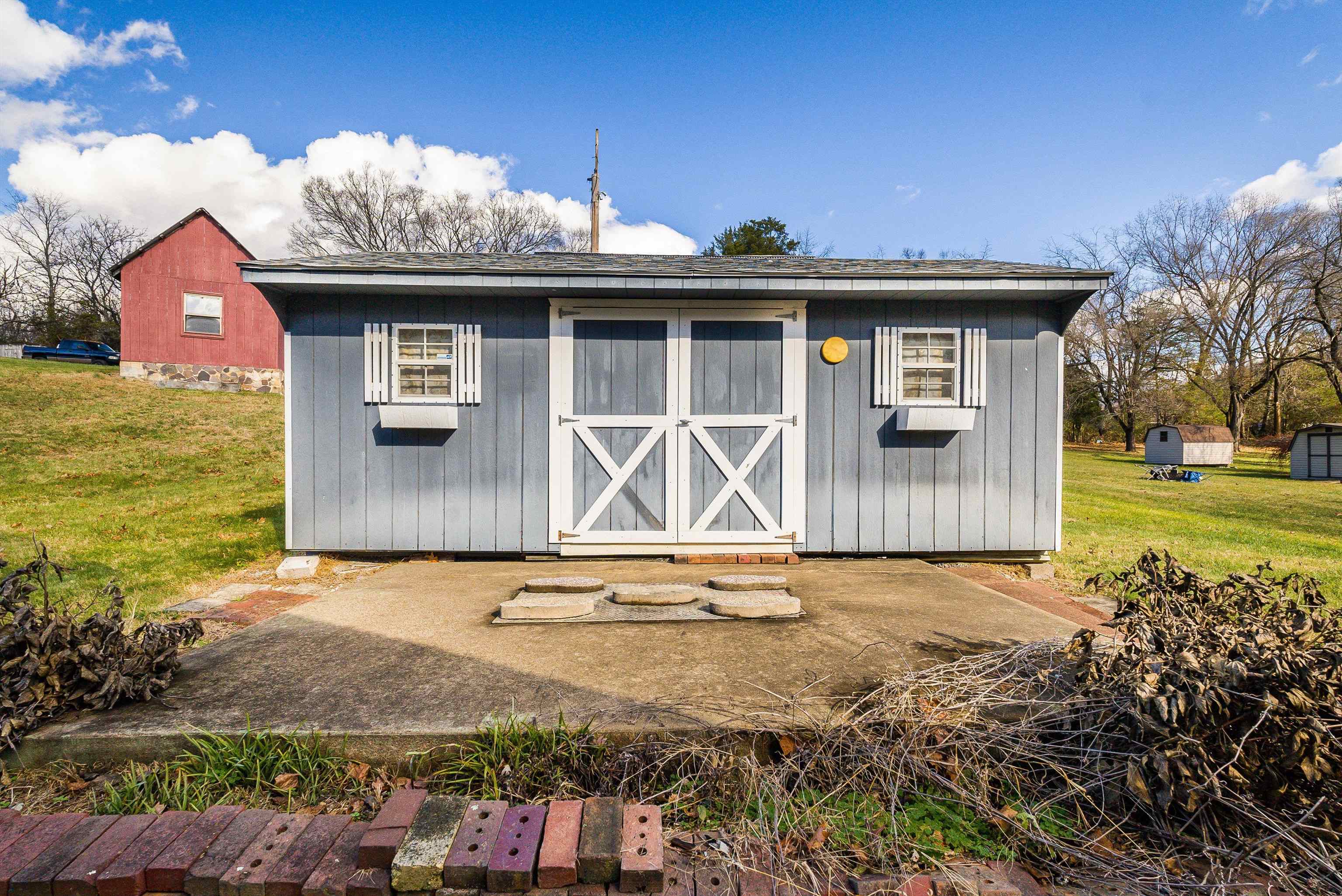 18753 Mt Pleasant Road Elkton, VA 22827 - Photo 33 of 34 a front view of a house with garden