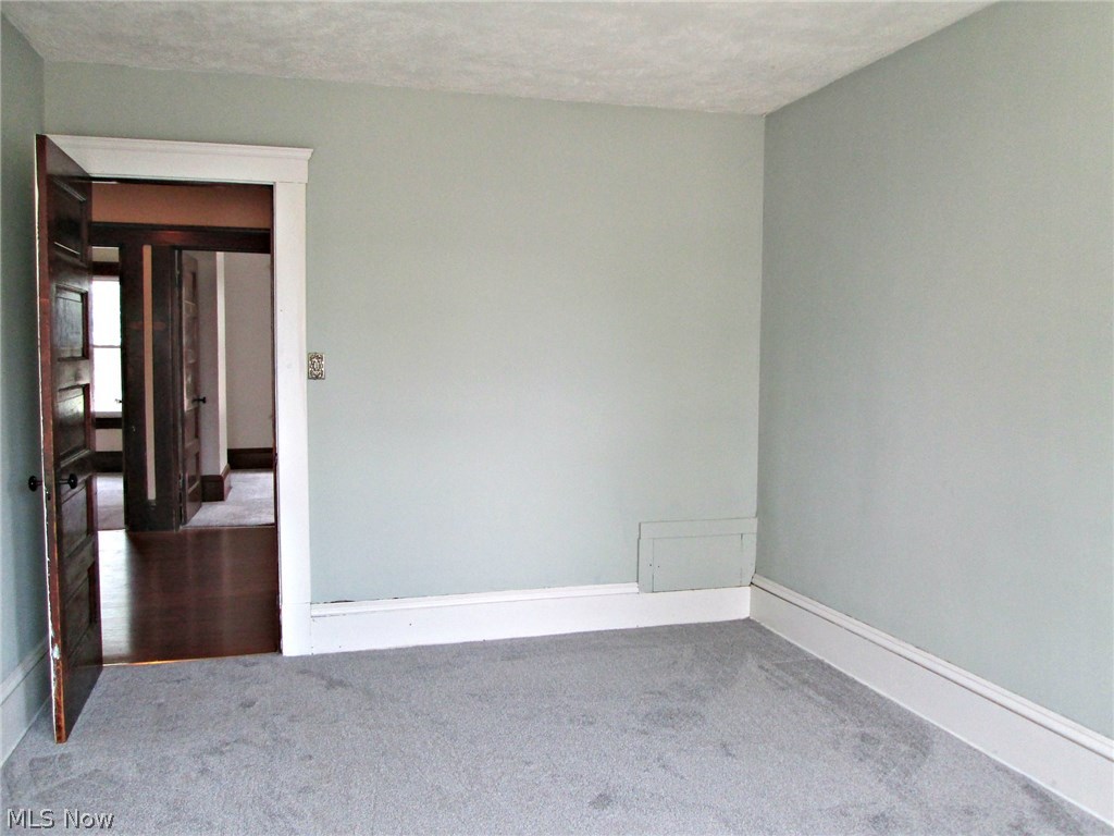 3717 Riverside Avenue Cleveland, OH 44109 - Photo 11 of 21 Gallery Image 11