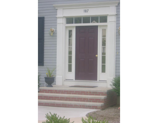 107 Stonybrook Road Marshfield, MA 02050 - Photo 4 of 7 Gallery Image 4
