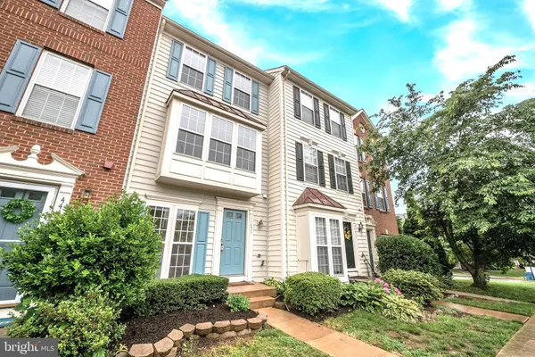 $2,850 | 44475 Watertown Terrace, Ashburn, VA 20147