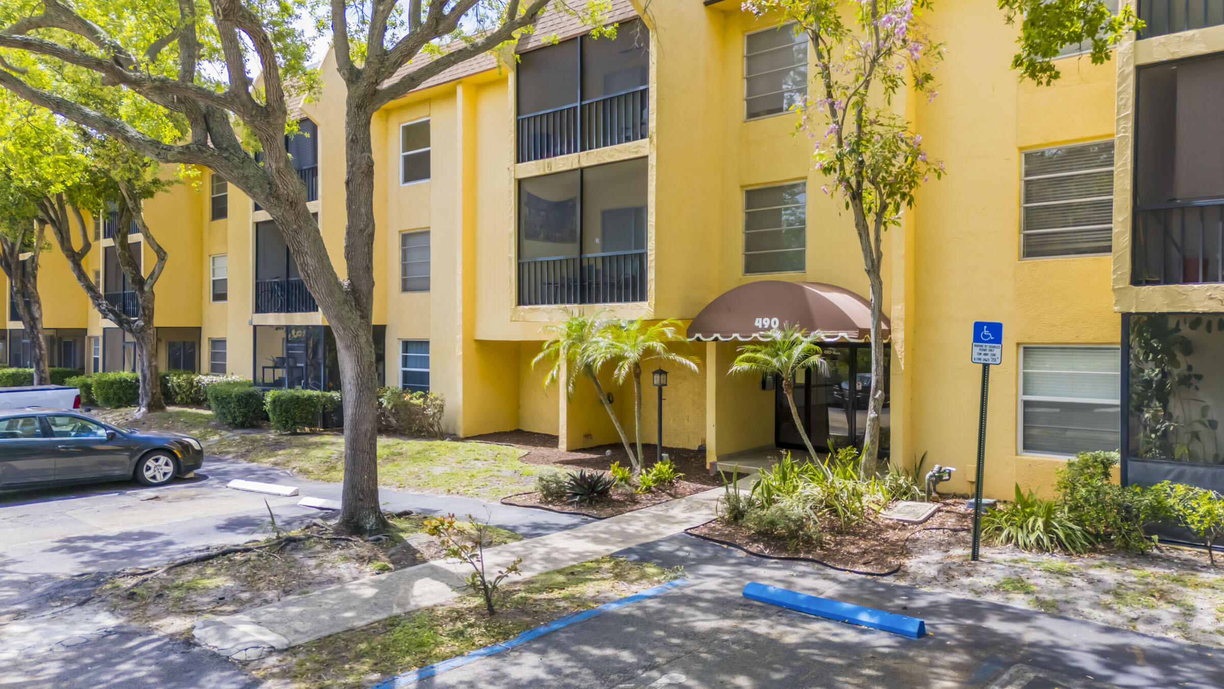 490 Northwest 20th Street, Unit 1030 Boca Raton, FL 33431 - Photo 1 of 18 Main Entrance