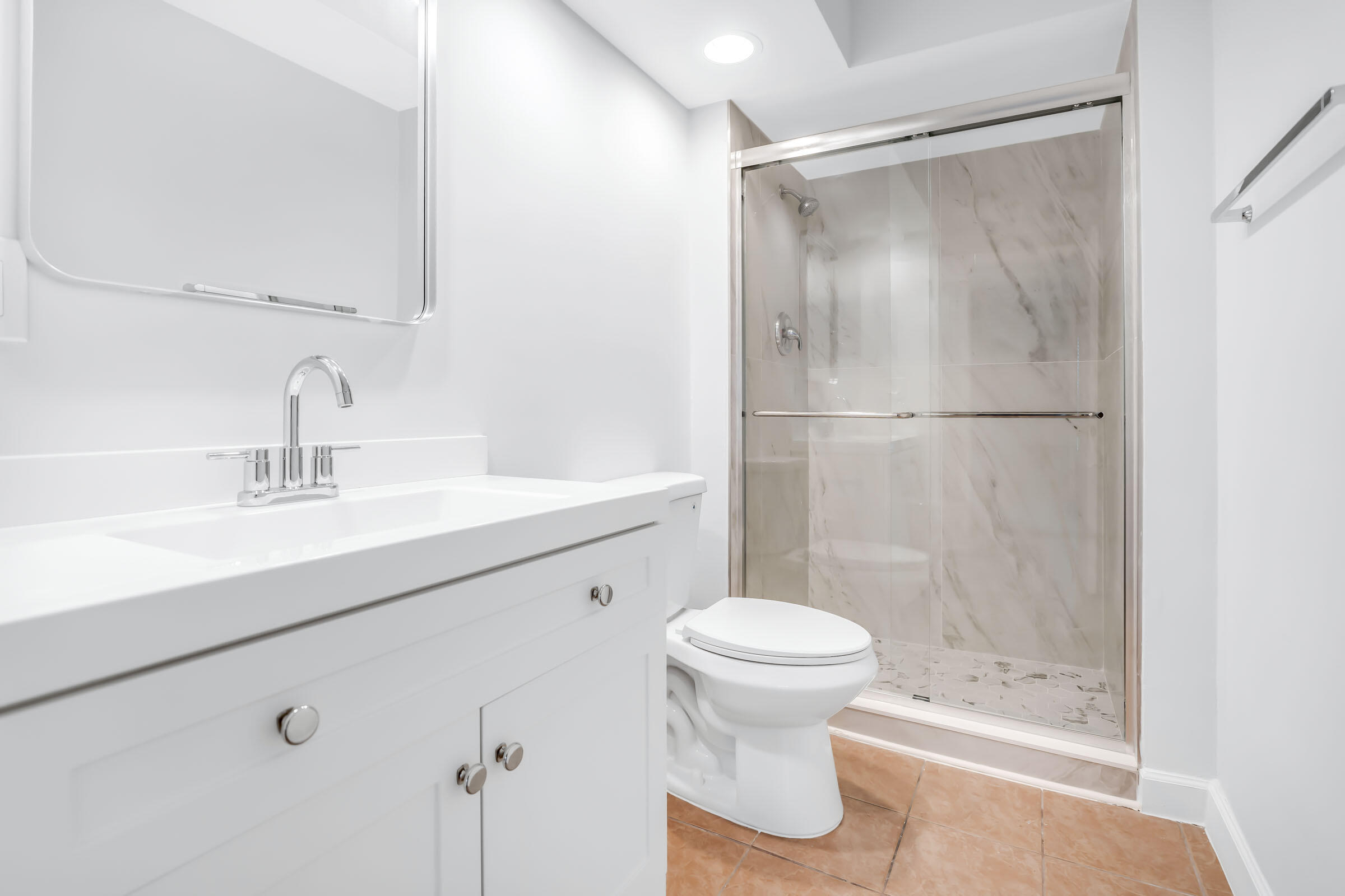490 Northwest 20th Street, Unit 1030 Boca Raton, FL 33431 - Photo 12 of 18 Primary Bathroom 2