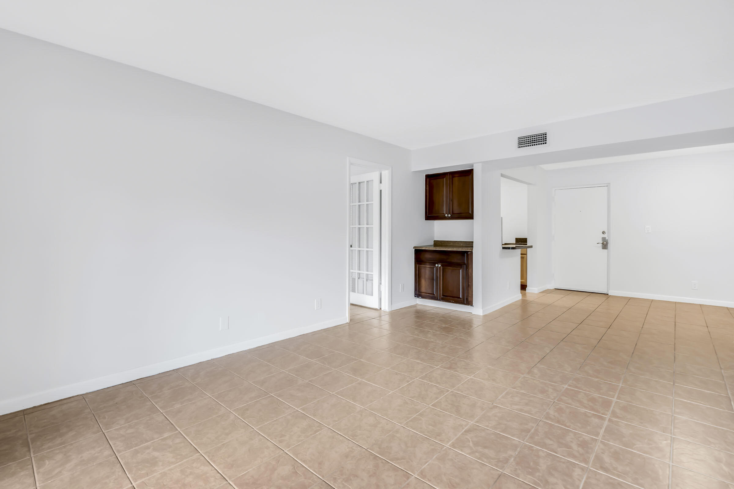 490 Northwest 20th Street, Unit 1030 Boca Raton, FL 33431 - Photo 9 of 18 Main Living & Dining Area