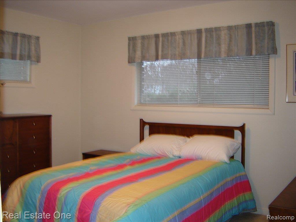 32580 Hearthstone Road Farmington, MI 48334 - Photo 15 of 20 BEDROOM 2