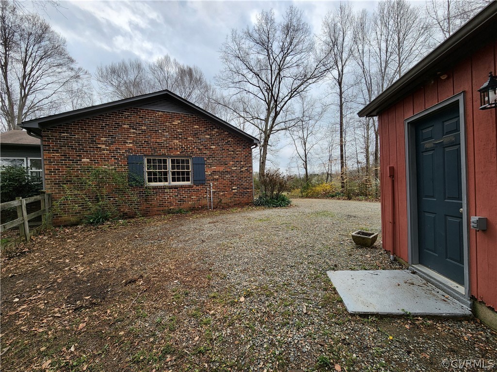 2520 Old Tavern Road Powhatan, VA 23139 - Photo 8 of 42 Gallery Image 8