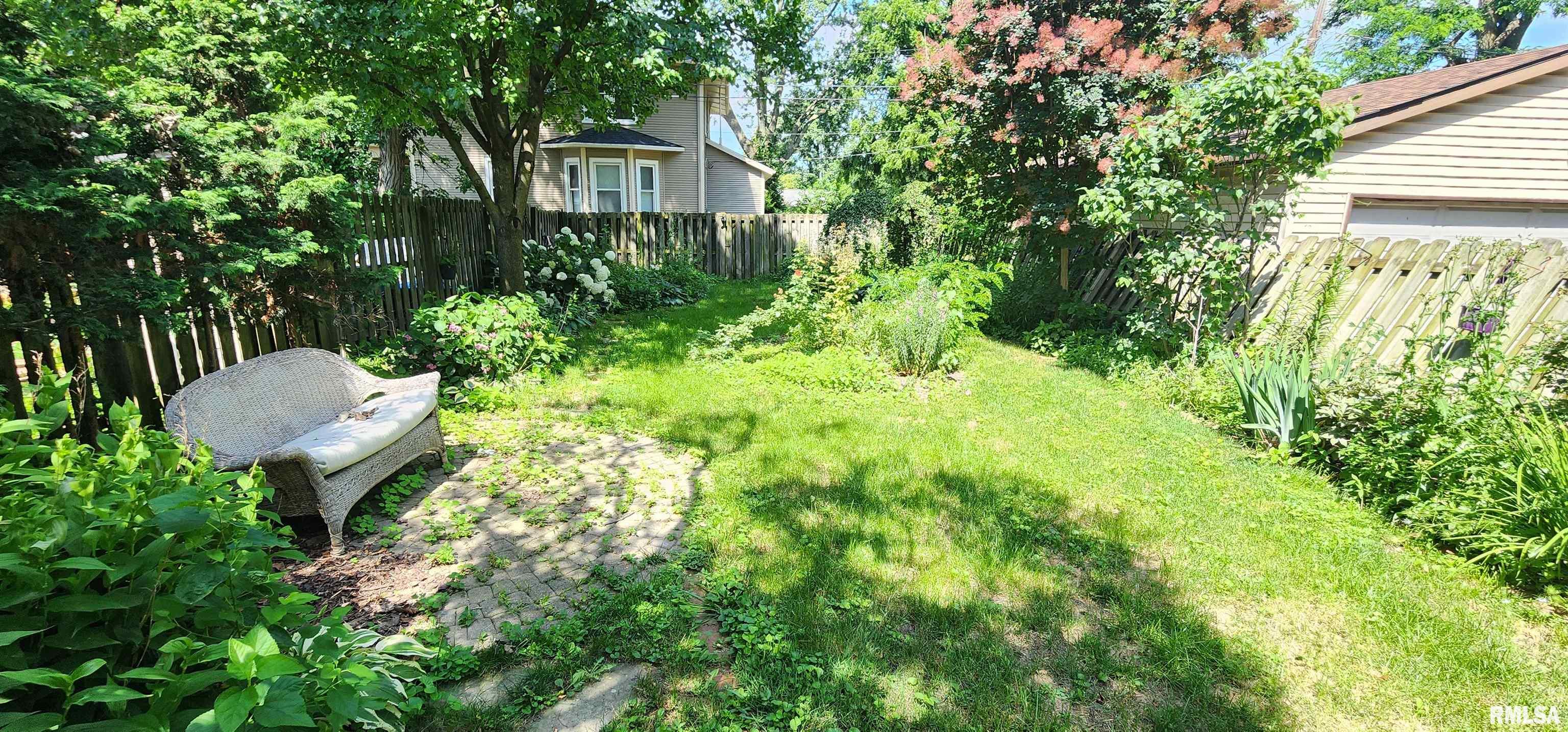 1427 South 4th Street Springfield, IL 62703 - Photo 5 of 40 Gallery Image 5
