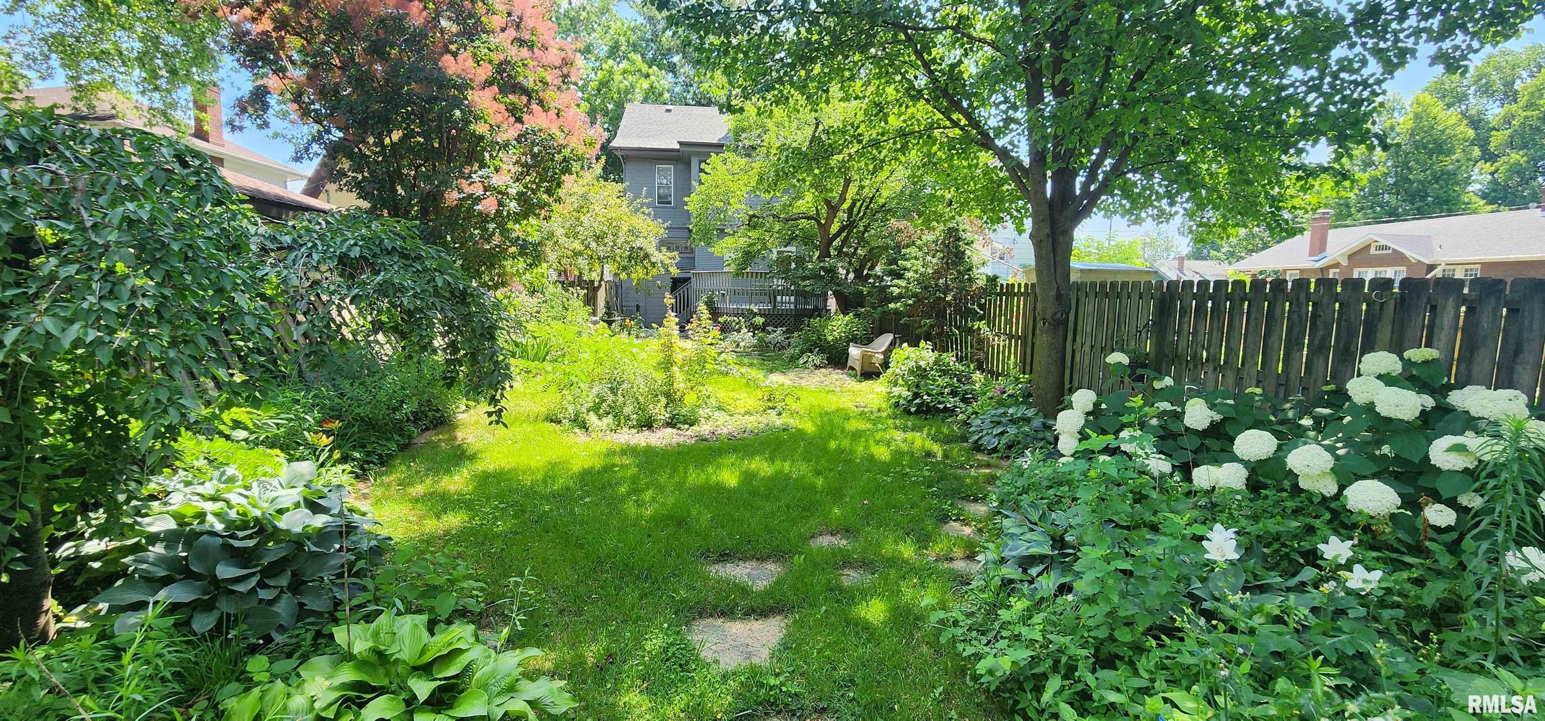 1427 South 4th Street Springfield, IL 62703 - Photo 6 of 40 Gallery Image 6