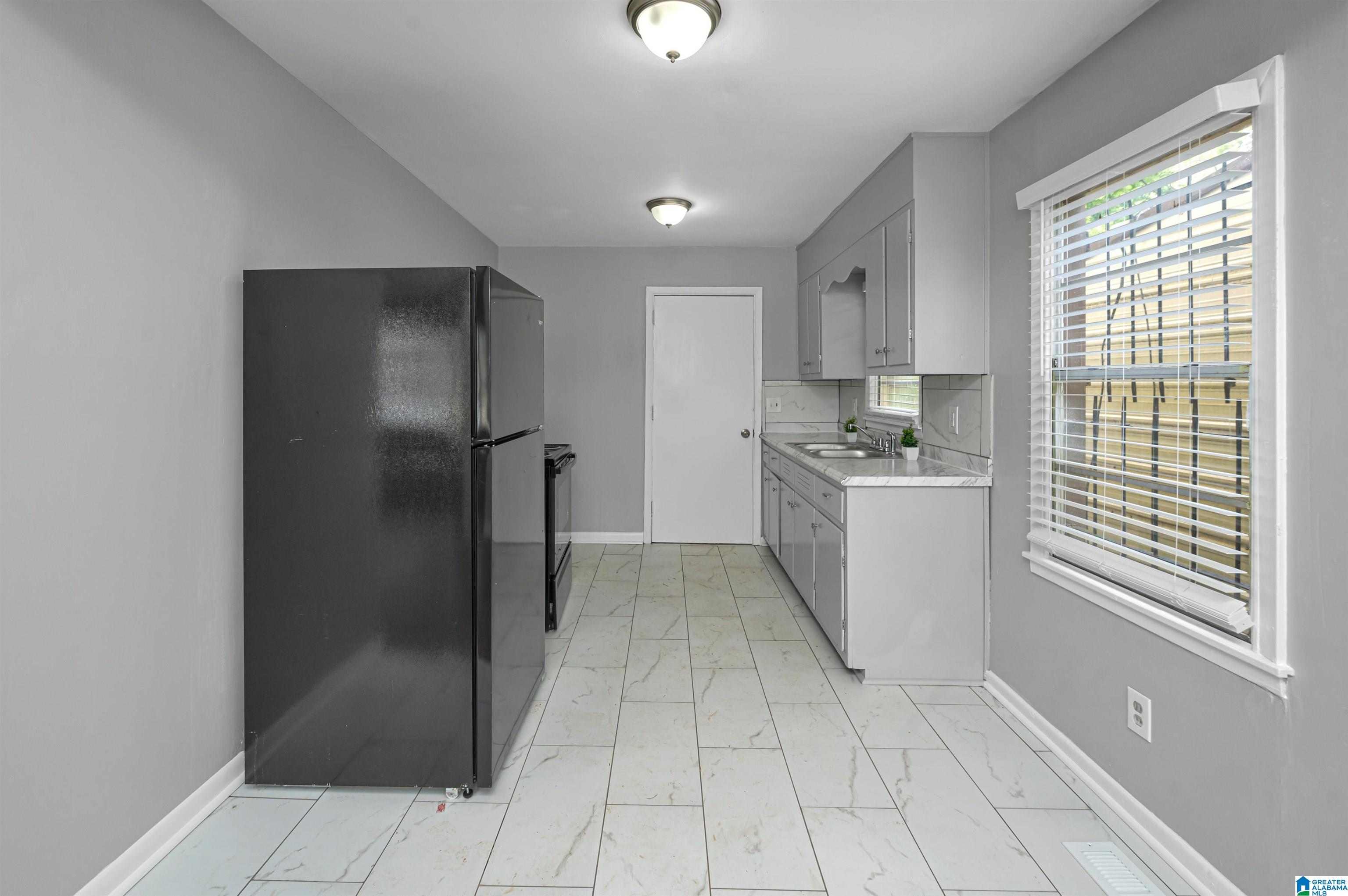 328 Beta Street South Birmingham, AL 35205 - Photo 12 of 30