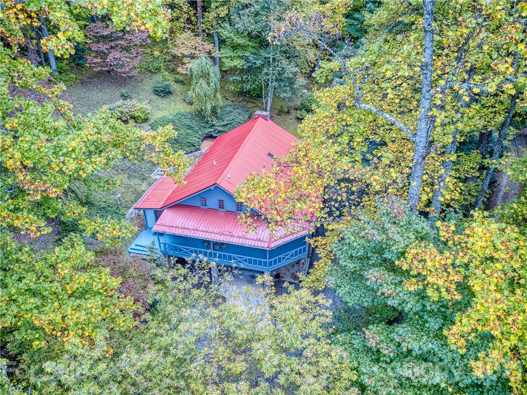 1052 Springbrook Farm Road Waynesville, NC 28786 - Photo 36 of 37 an aerial view of a house