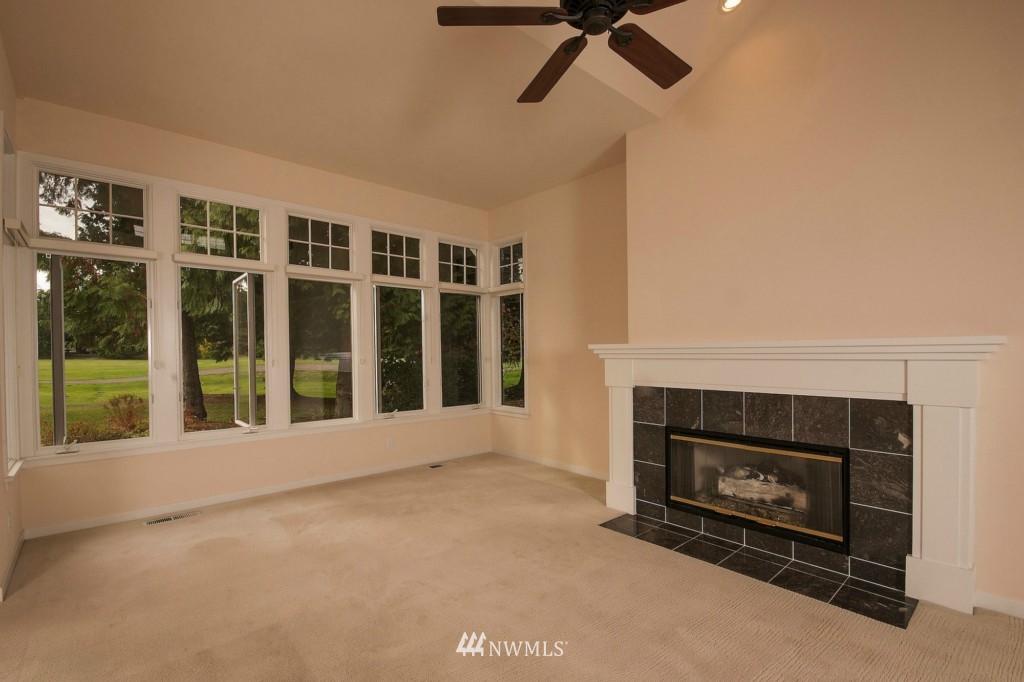 5556 Canvasback Road, Unit 8 Blaine, WA 98230 - Photo 6 of 25