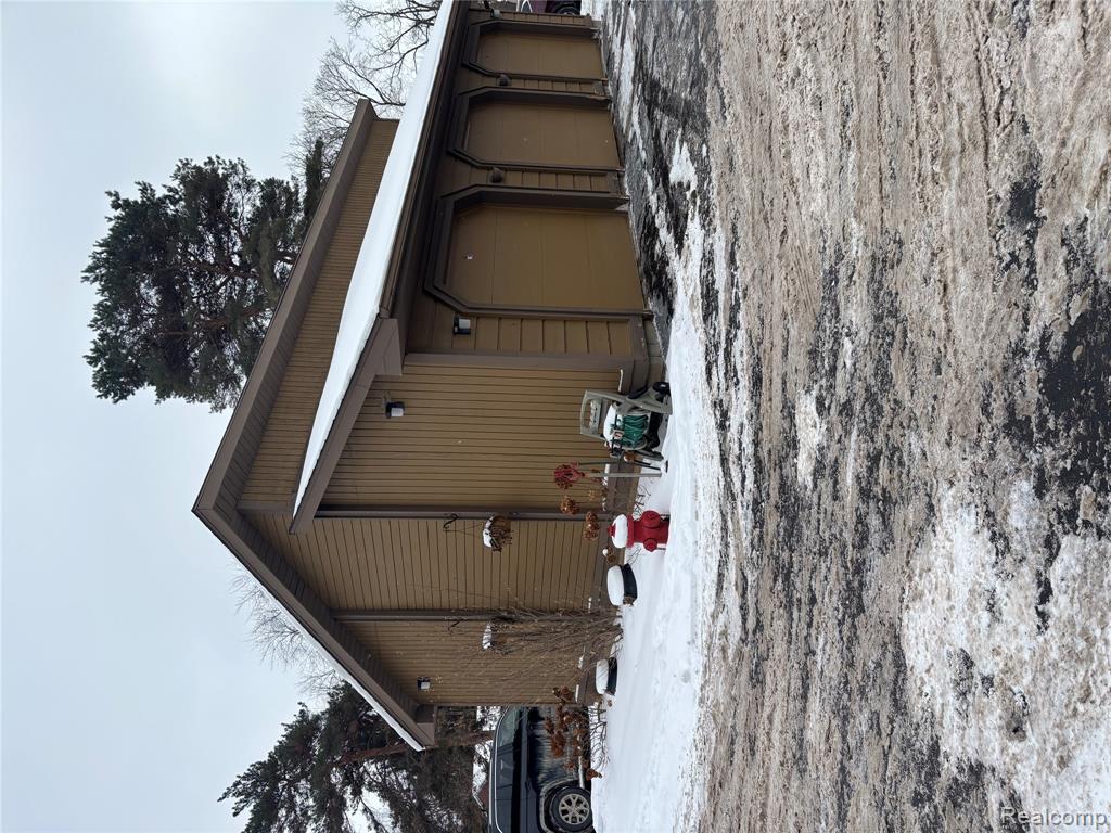 4360 Holt Road, Unit 9 Holt, MI 48842 - Photo 3 of 24
