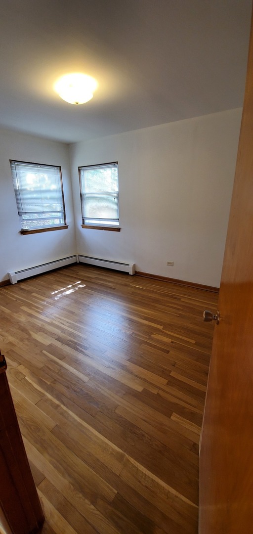 606 Iowa Avenue Addison, IL 60101 - Photo 7 of 20
