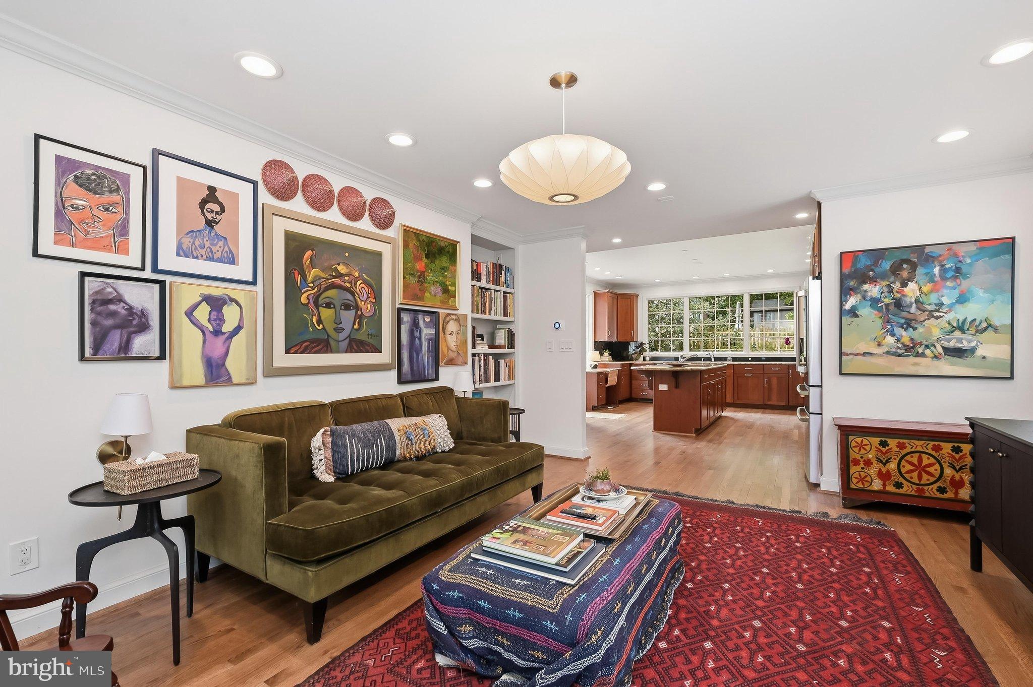 6100 Gloster Road Bethesda, MD 20816 - Photo 21 of 67 What a great room!