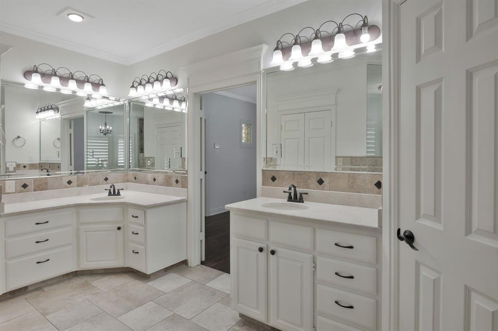 1980 Gertie Barrett Road Mansfield, TX 76063 - Photo 16 of 40 a bathroom with a double vanity sink mirror and