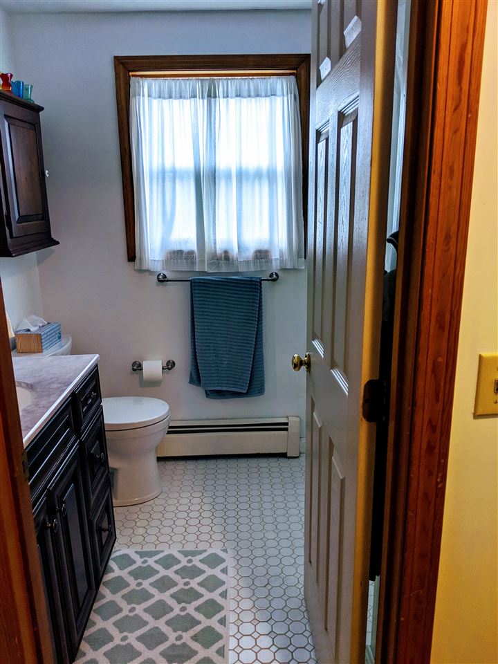 47 Pullman Street Manchester, NH 03103 - Photo 13 of 20 Gallery Image 13