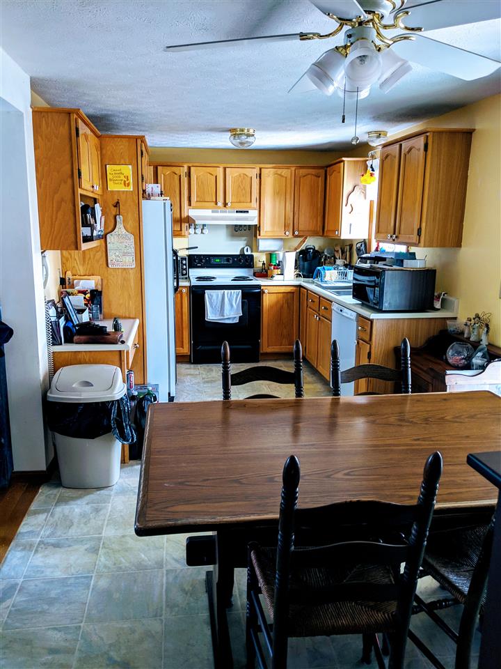 47 Pullman Street Manchester, NH 03103 - Photo 6 of 20 Gallery Image 6