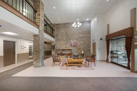 $245,000 | 1460 Fairlane Drive, Unit 312, Schaumburg, IL 60193