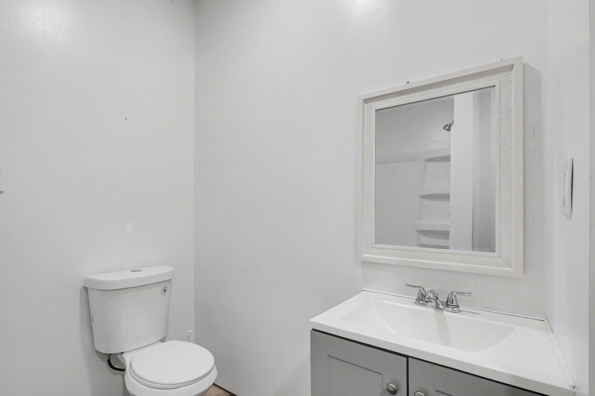 5454 North River Road Freeland, MI 48623 - Photo 21 of 33