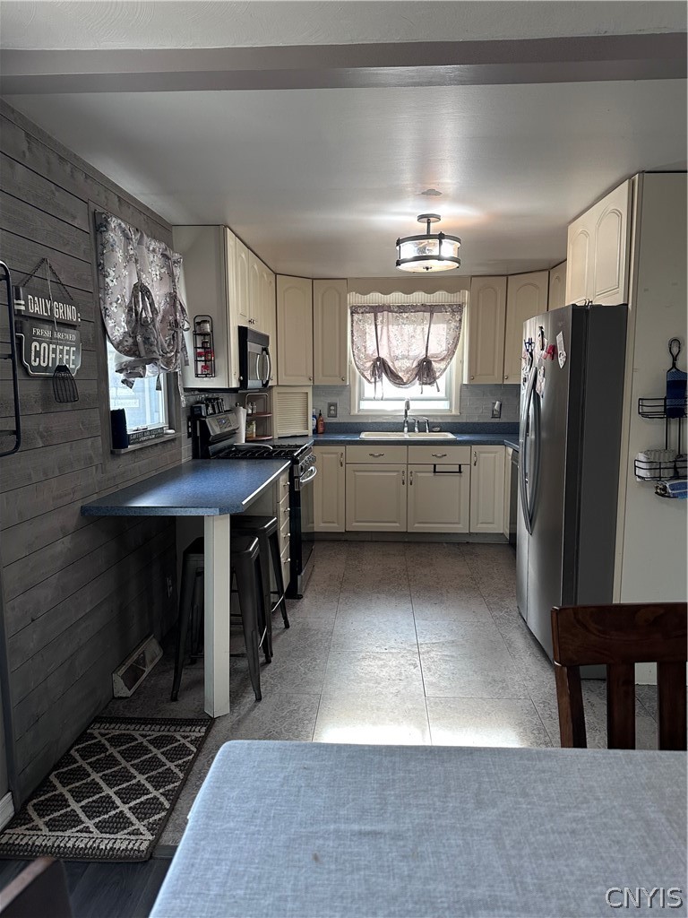 205 Rita Drive Clay, NY 13212 - Photo 8 of 26