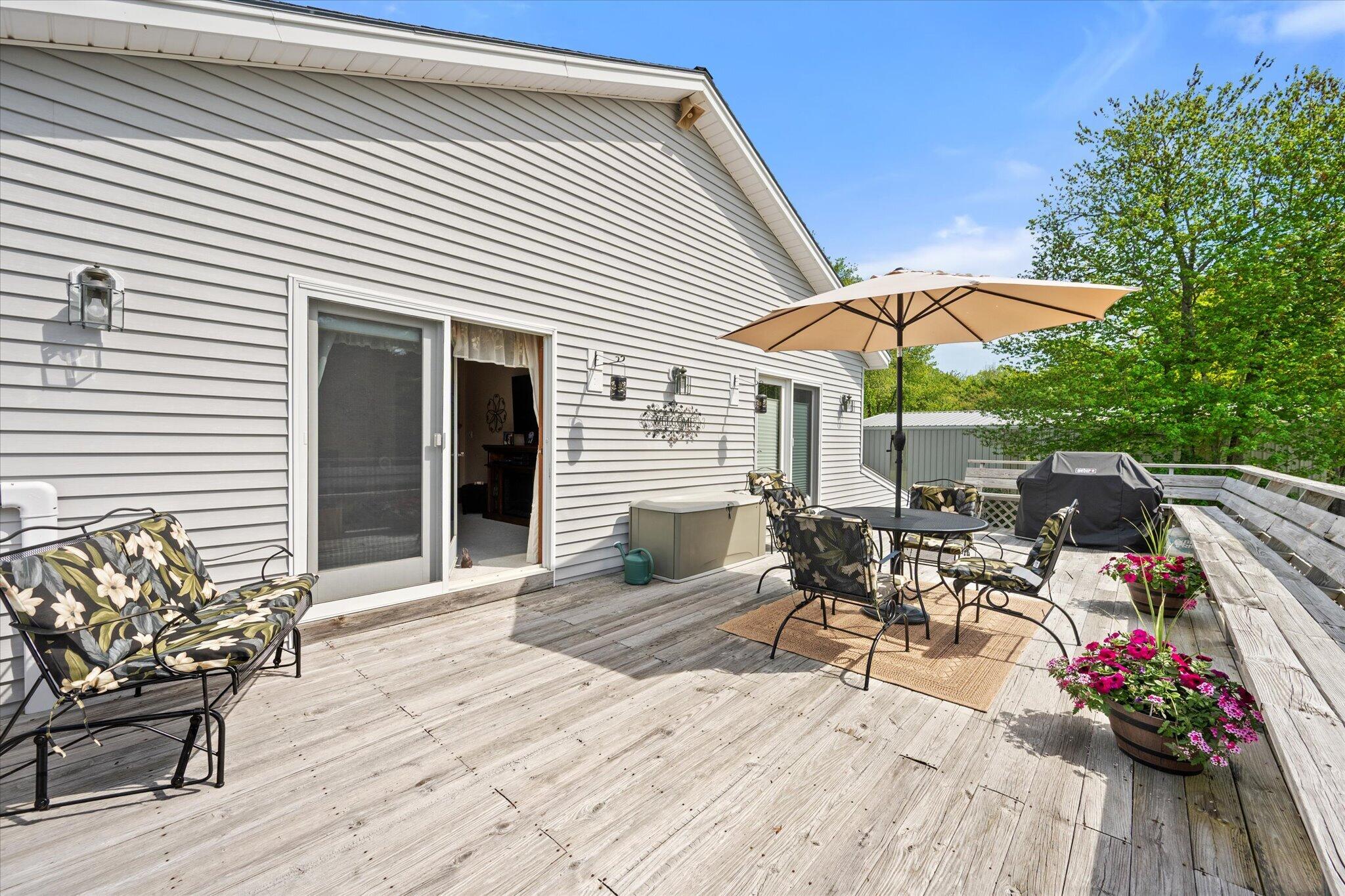 282 Bar Harbor Road Trenton, ME 04605 - Photo 53 of 56 12-Apartment Deck