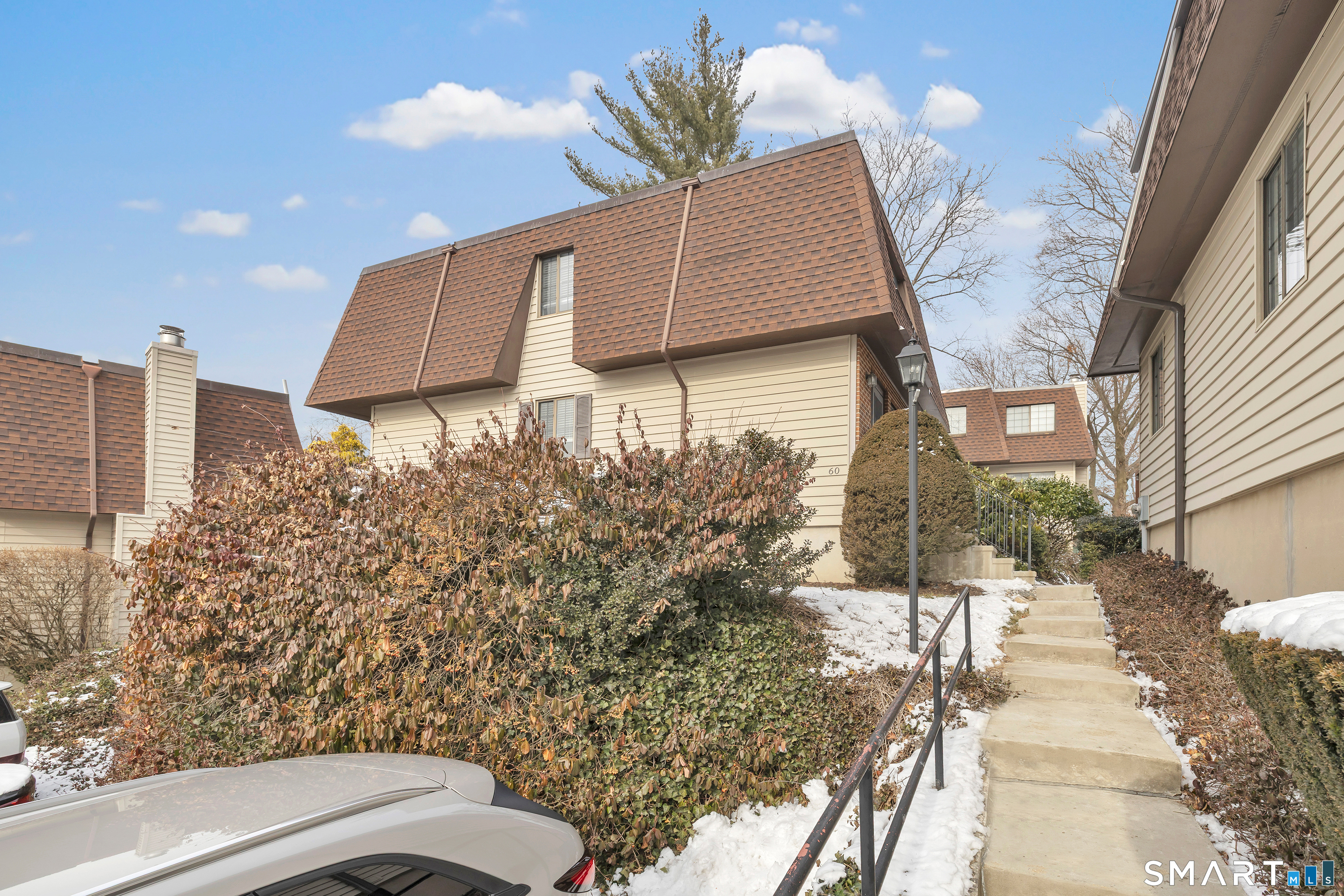 202 Soundview Avenue, Unit 60 Stamford, CT 06902 - Photo 2 of 35