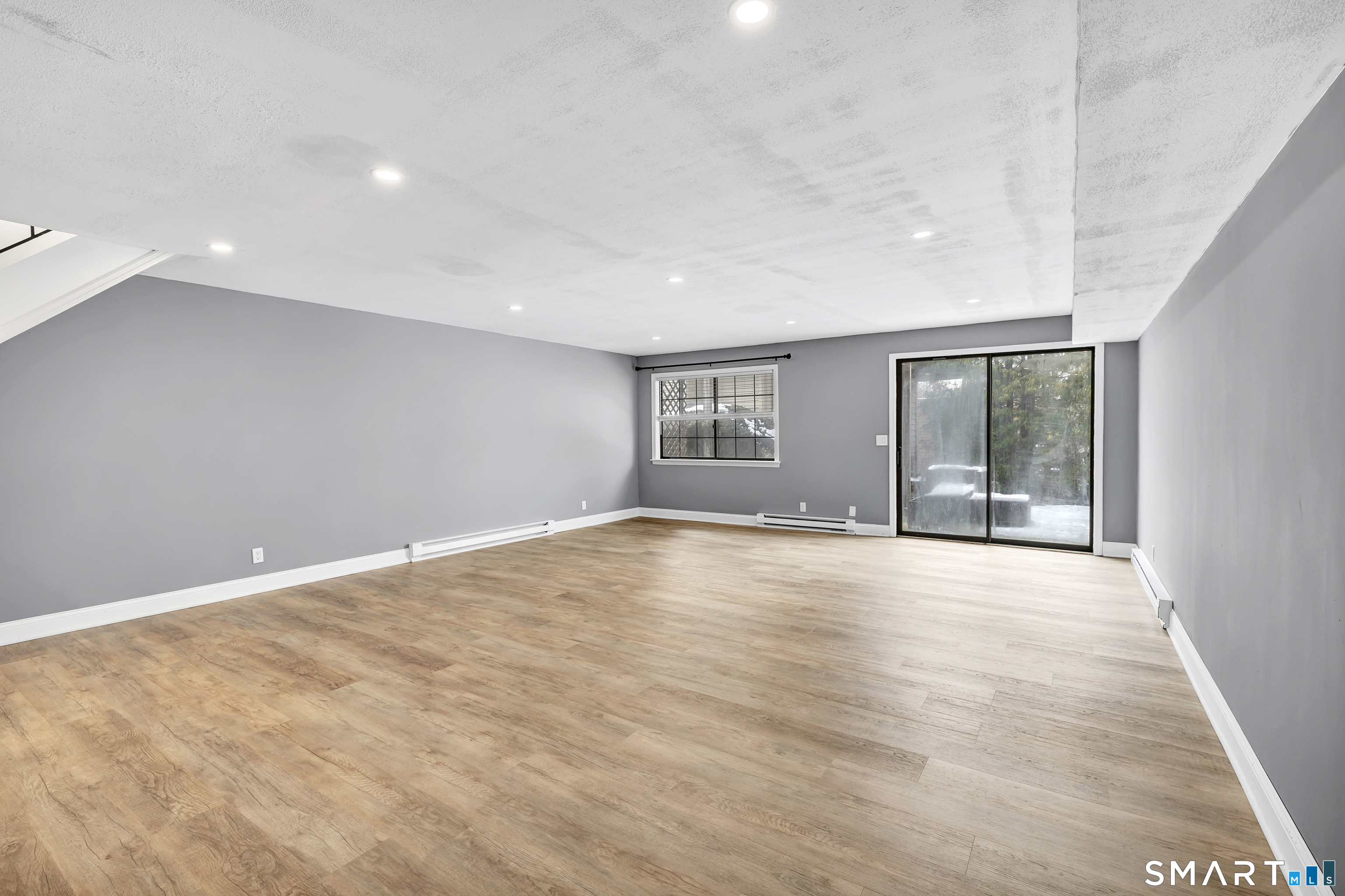 202 Soundview Avenue, Unit 60 Stamford, CT 06902 - Photo 24 of 35