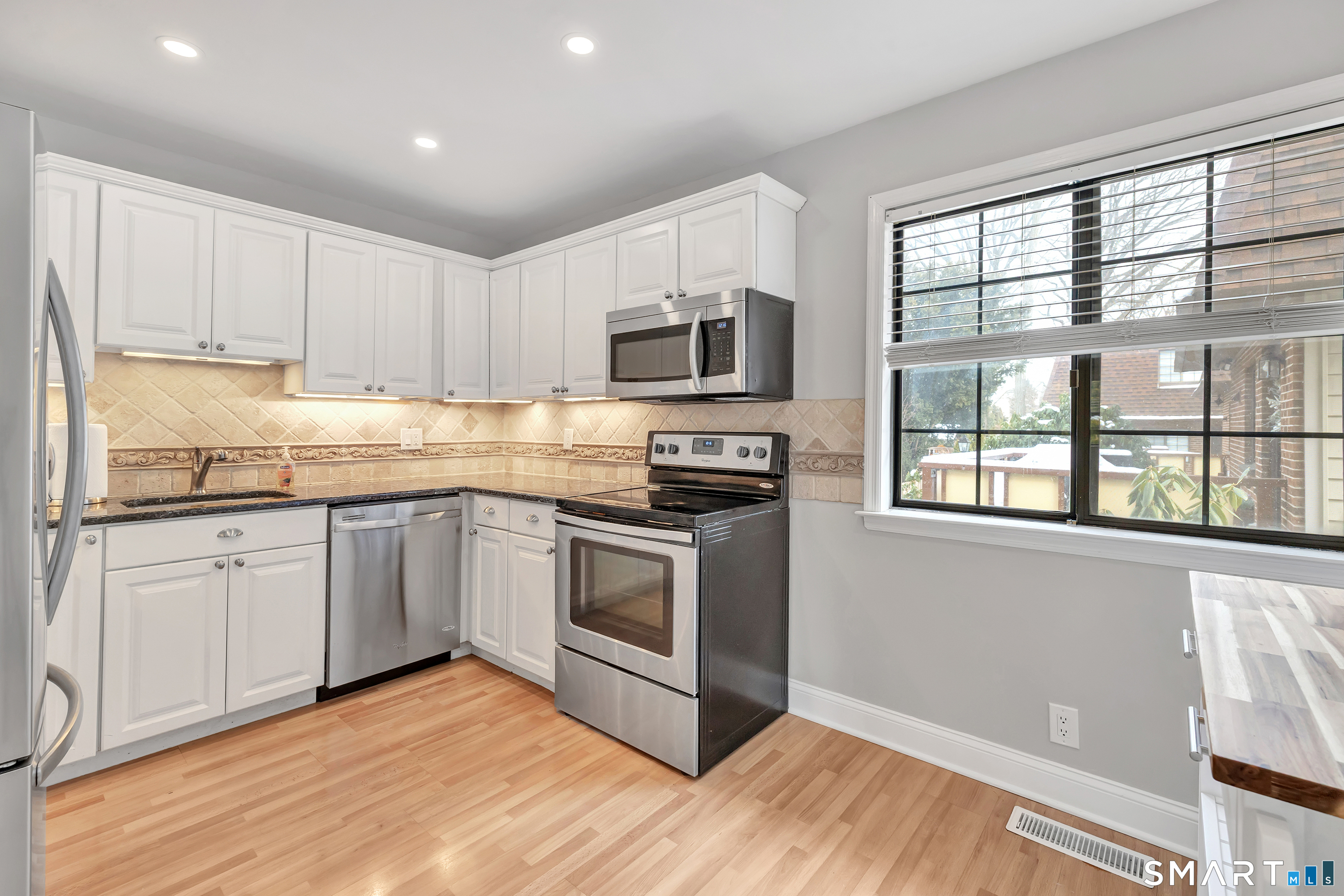 202 Soundview Avenue, Unit 60 Stamford, CT 06902 - Photo 6 of 35