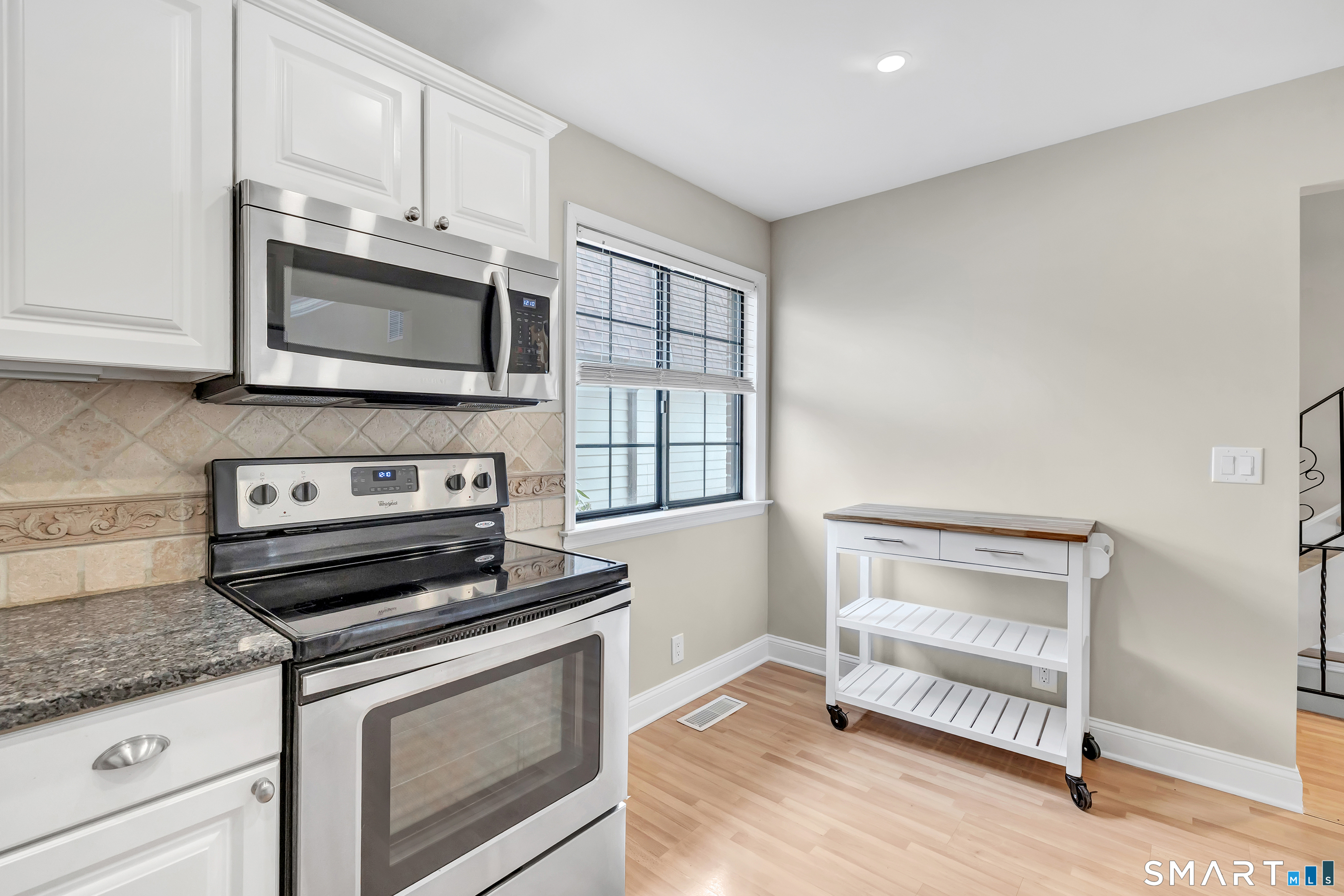 202 Soundview Avenue, Unit 60 Stamford, CT 06902 - Photo 9 of 35