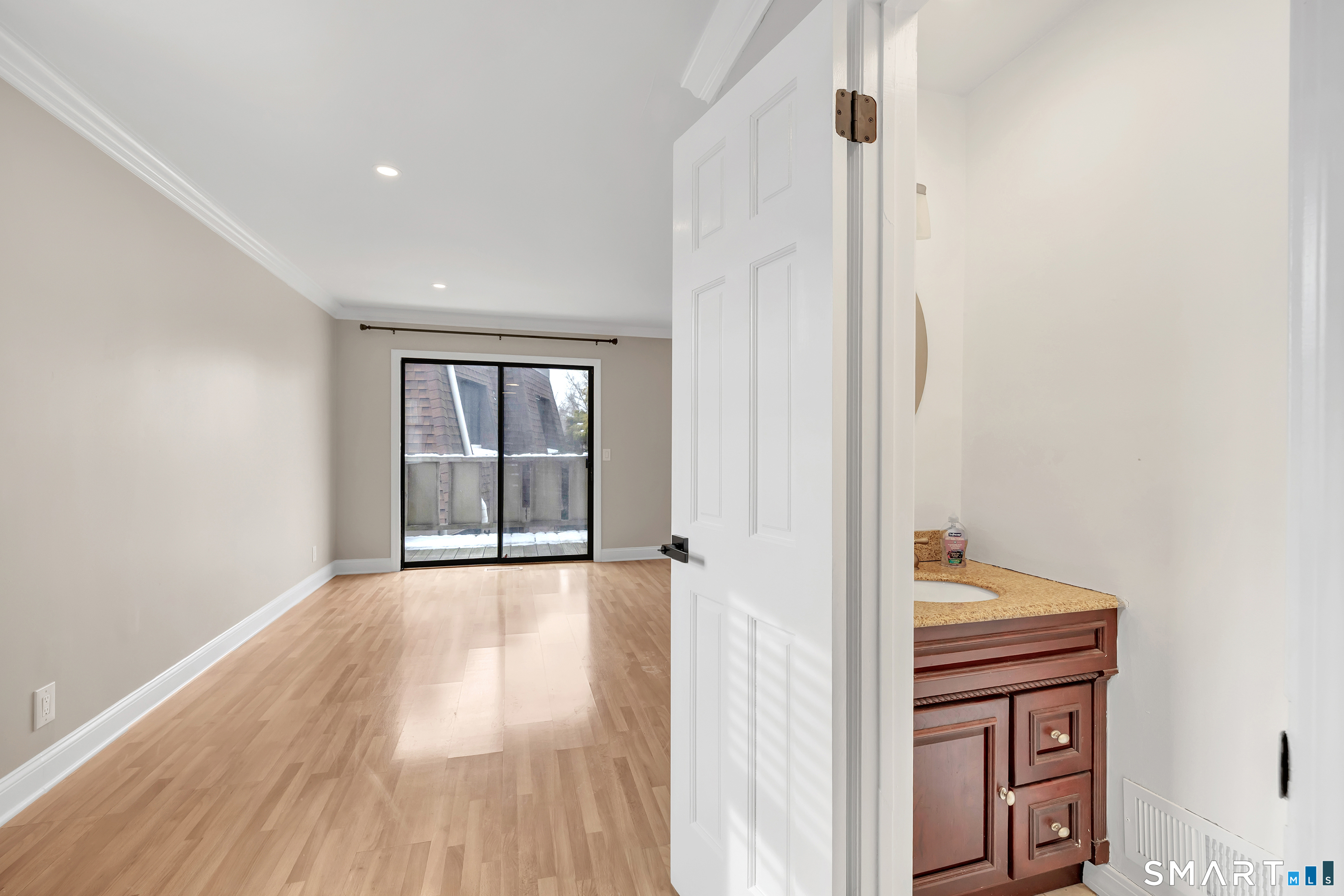 202 Soundview Avenue, Unit 60 Stamford, CT 06902 - Photo 10 of 35