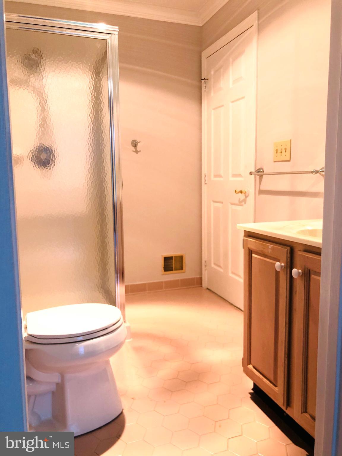 12491 Jesse Smith Road Mount Airy, MD 21771 - Photo 14 of 21 Gallery Image 14