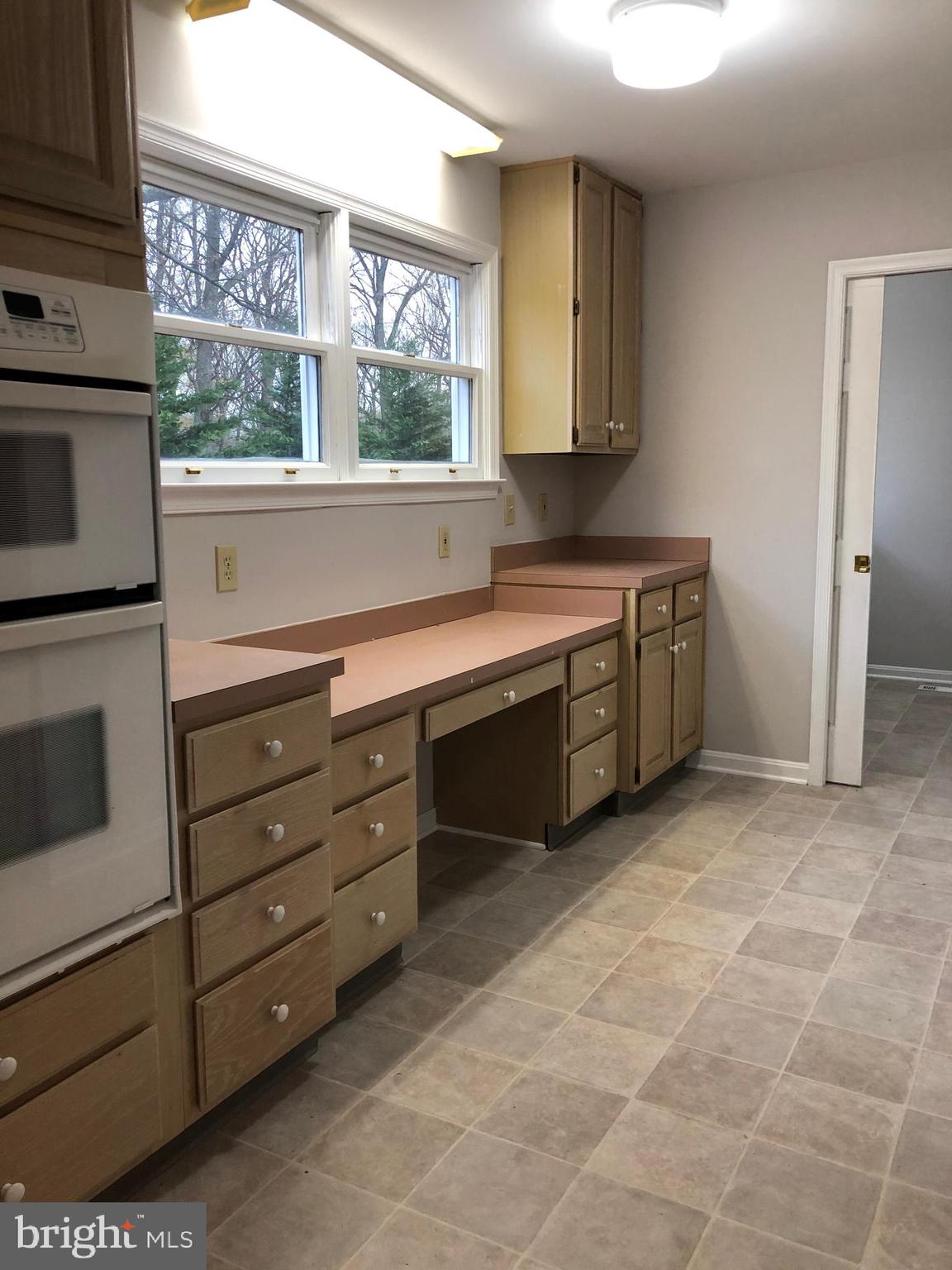 12491 Jesse Smith Road Mount Airy, MD 21771 - Photo 6 of 21 Gallery Image 6