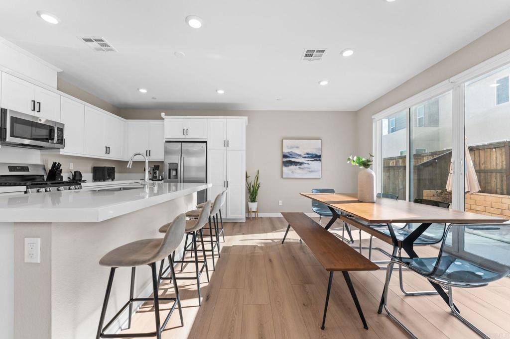 1775 Whitmore Loop Chula Vista, CA 91913 - Photo 10 of 59
