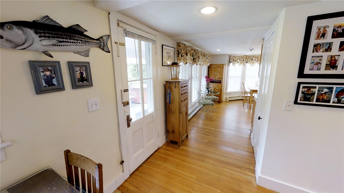33 Noyes Neck Road Westerly, RI 02891 - Photo 7 of 34 Gallery Image 7
