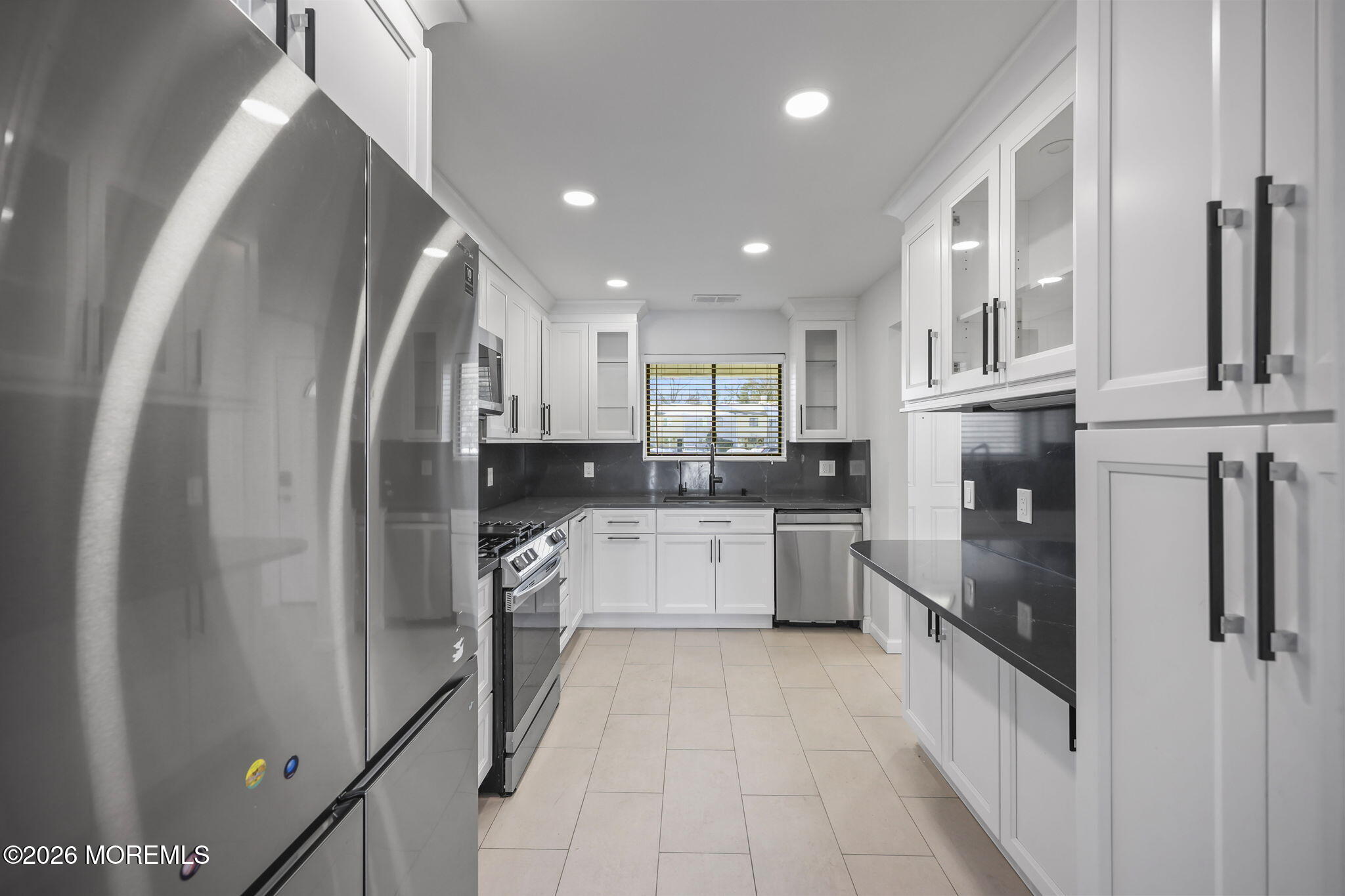 26 Front Court Old Bridge, NJ 08857 - Photo 9 of 45 11-web-or-mls-LPM_3143