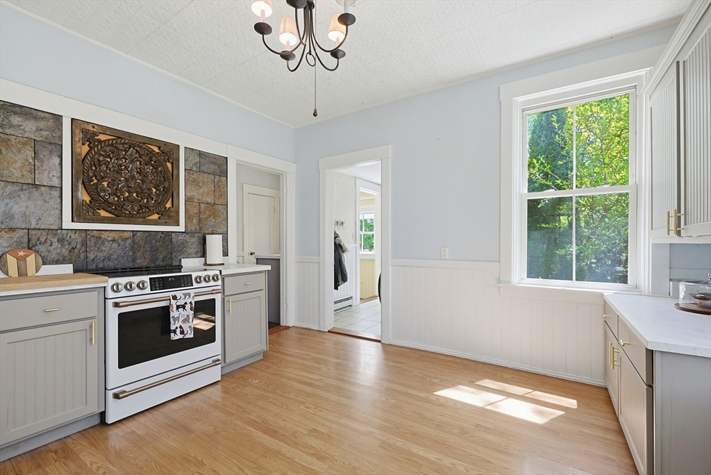 24 Main Street Upton, MA 01568 - Photo 5 of 40