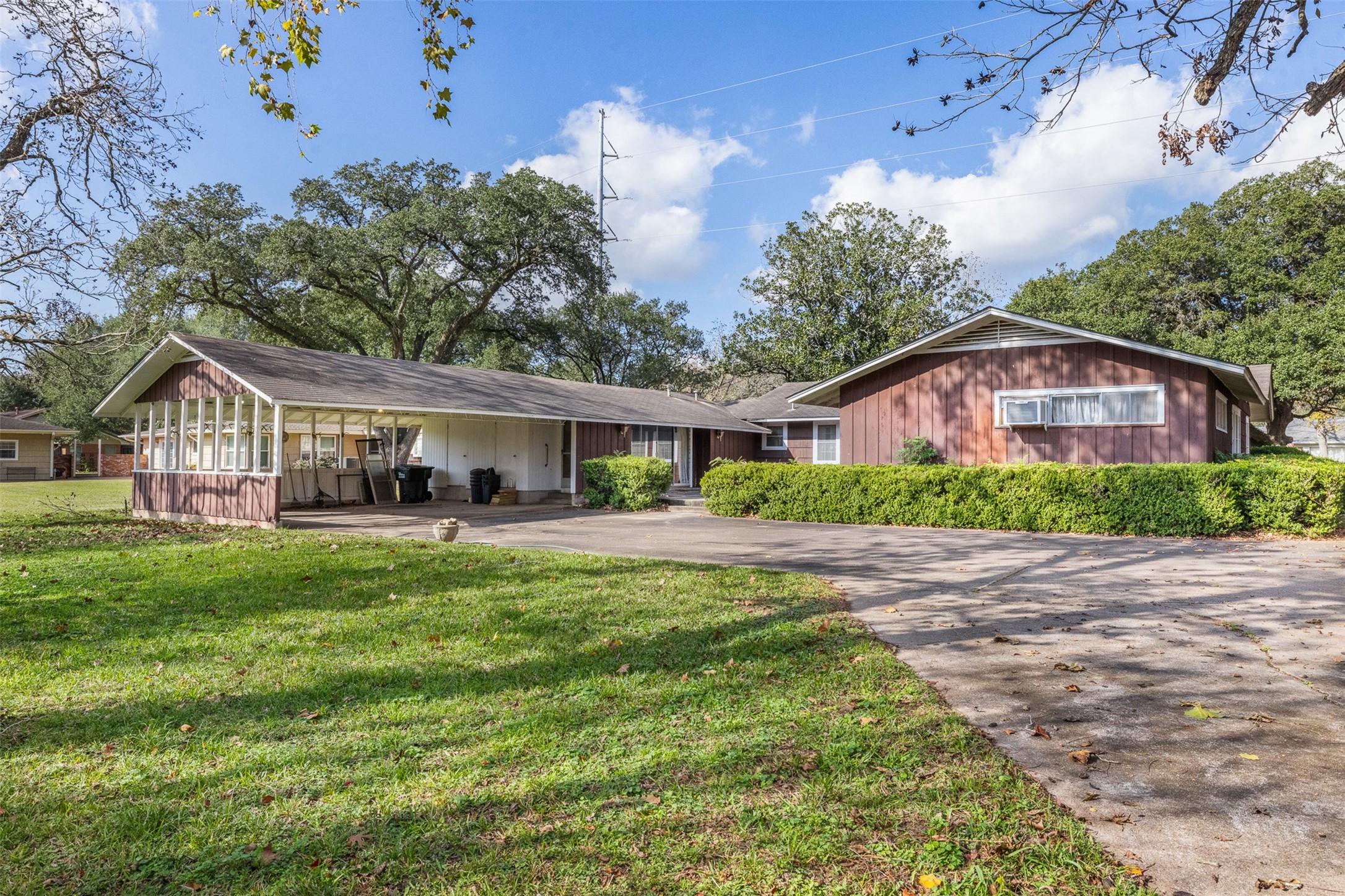 323 Harbert Street Columbus, TX 78934 - Photo 23 of 27