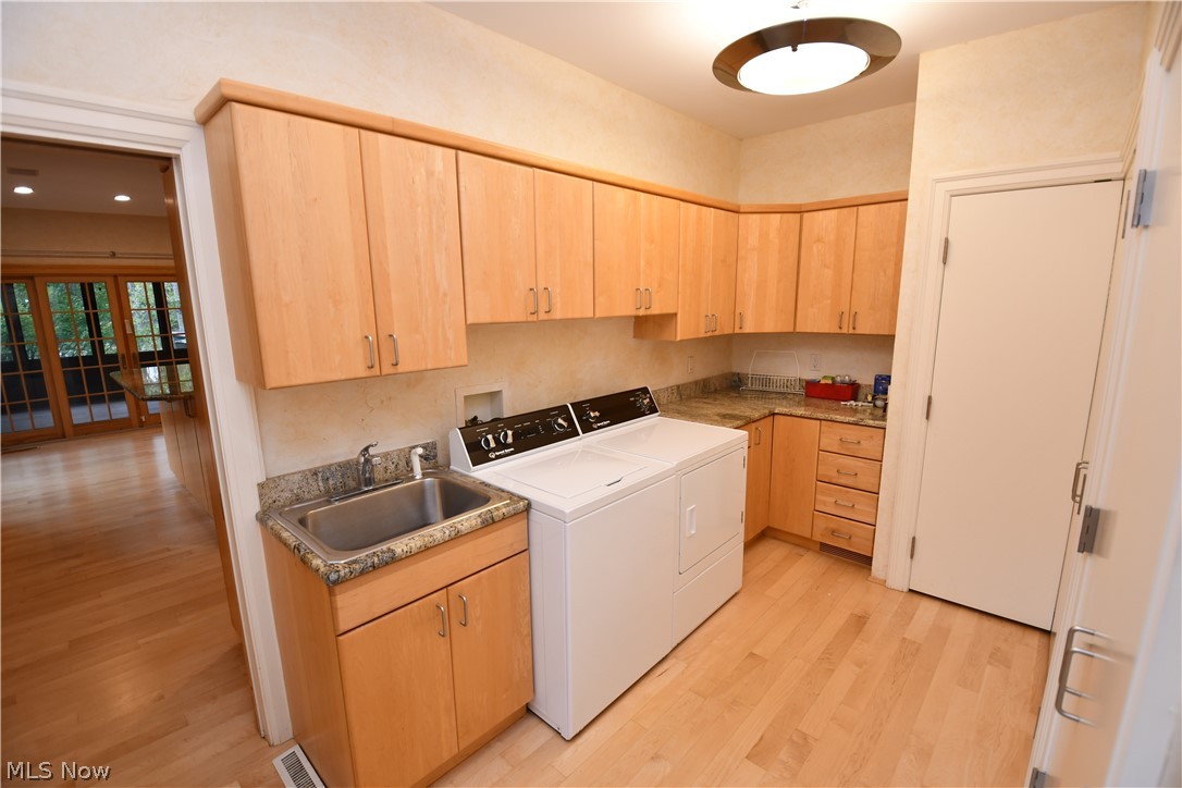 32150 Pinetree Road Pepper Pike, OH 44124 - Photo 14 of 35 THE LAUNDRY ROOM